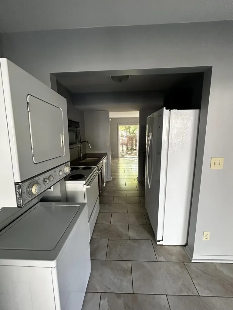 3647 Kenbrooke Court Kalamazoo City MI 49006