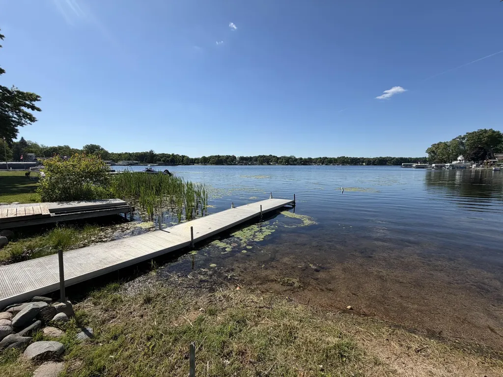 1971 Fern Beach Emmett Charter Township MI 49014