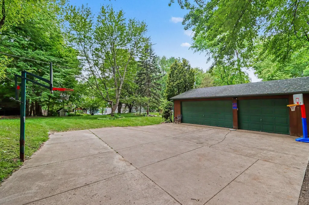2535 Miner Lake Drive Allegan Township MI 49010