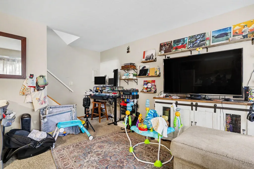 3621 Kenbrooke Court Kalamazoo City MI 49006