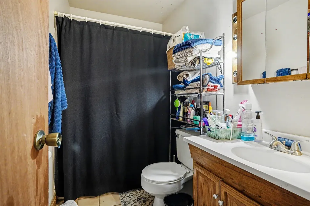 3621 Kenbrooke Court Kalamazoo City MI 49006
