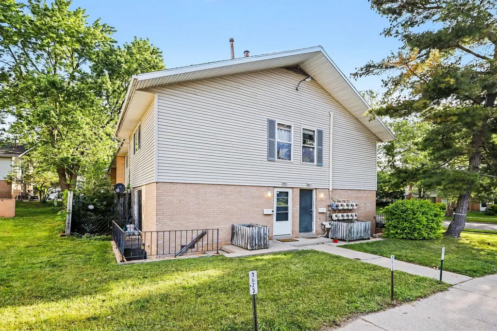 3621 Kenbrooke Court Kalamazoo City MI 49006