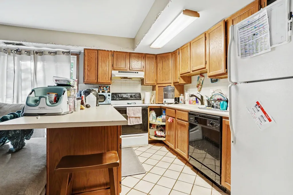 3621 Kenbrooke Court Kalamazoo City MI 49006