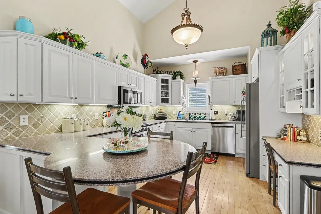 7928 Spring Haven Oshtemo Charter Township MI 49009