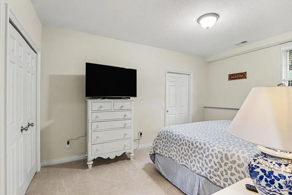 7928 Spring Haven Oshtemo Charter Township MI 49009