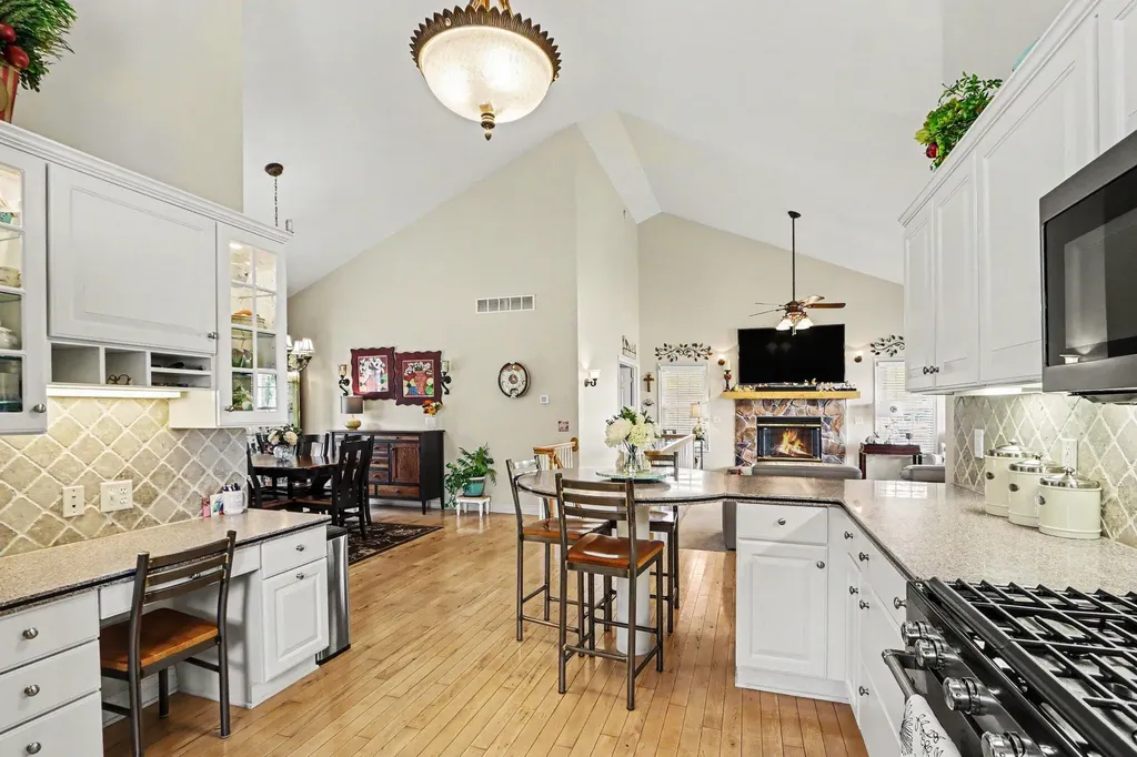 7928 Spring Haven Oshtemo Charter Township MI 49009