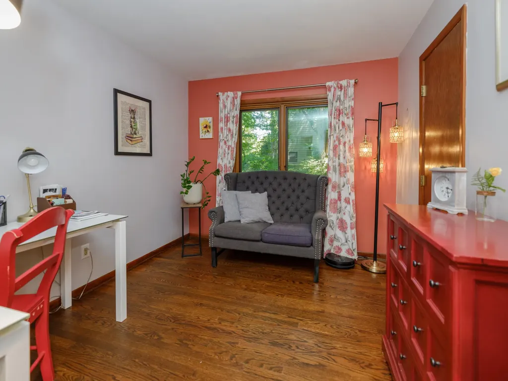 9951 Springwood Drive Oshtemo Charter Township MI 49009