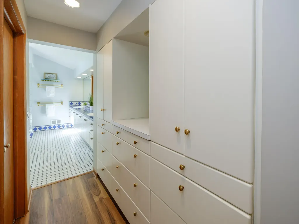 9951 Springwood Drive Oshtemo Charter Township MI 49009
