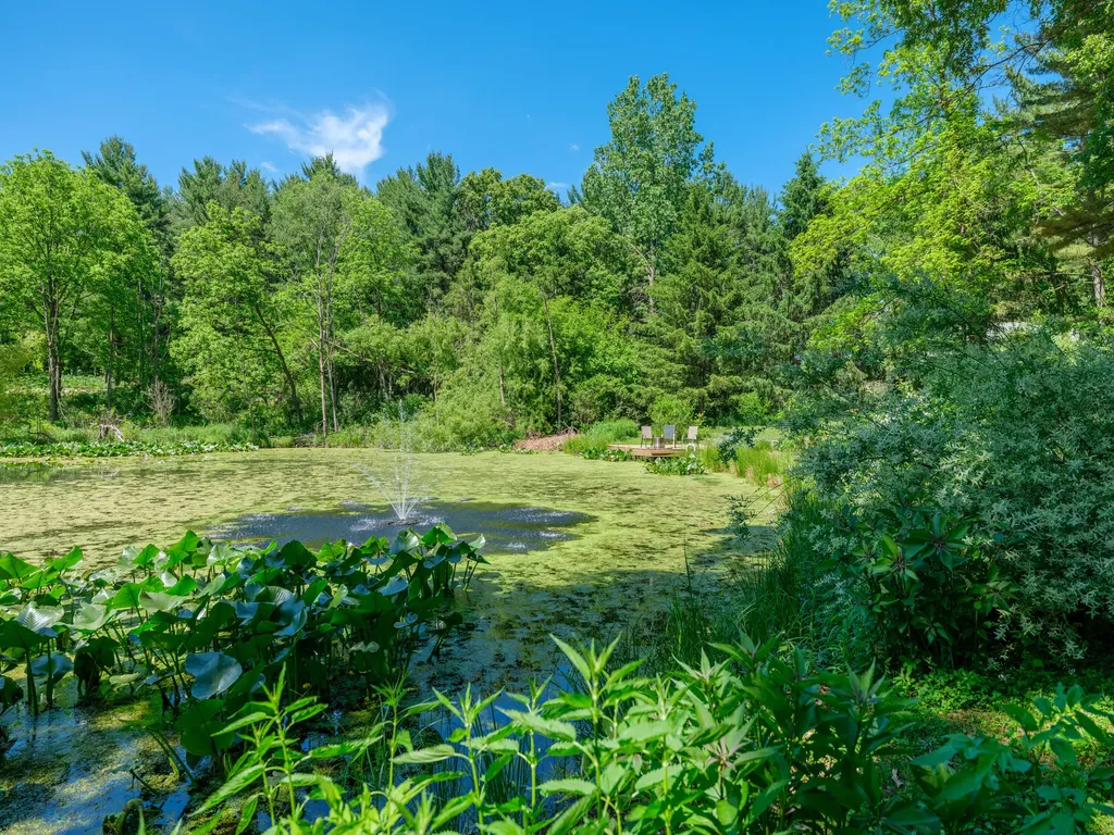 9951 Springwood Drive Oshtemo Charter Township MI 49009