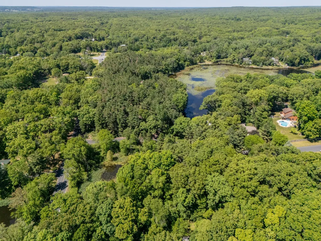 9951 Springwood Drive Oshtemo Charter Township MI 49009