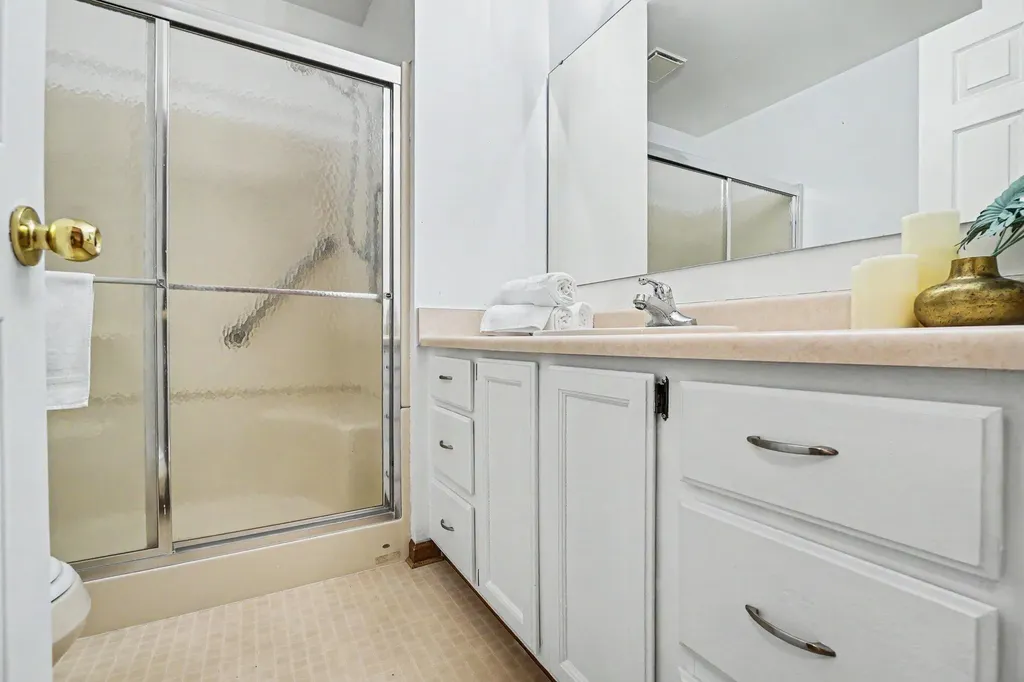 213 Raintree Circle Kalamazoo Charter Township MI 49006