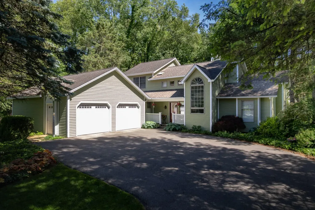6281 Rose Arbour Avenue Oshtemo Charter Township MI 49009