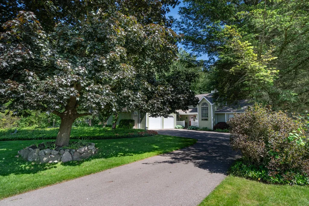 6281 Rose Arbour Avenue Oshtemo Charter Township MI 49009