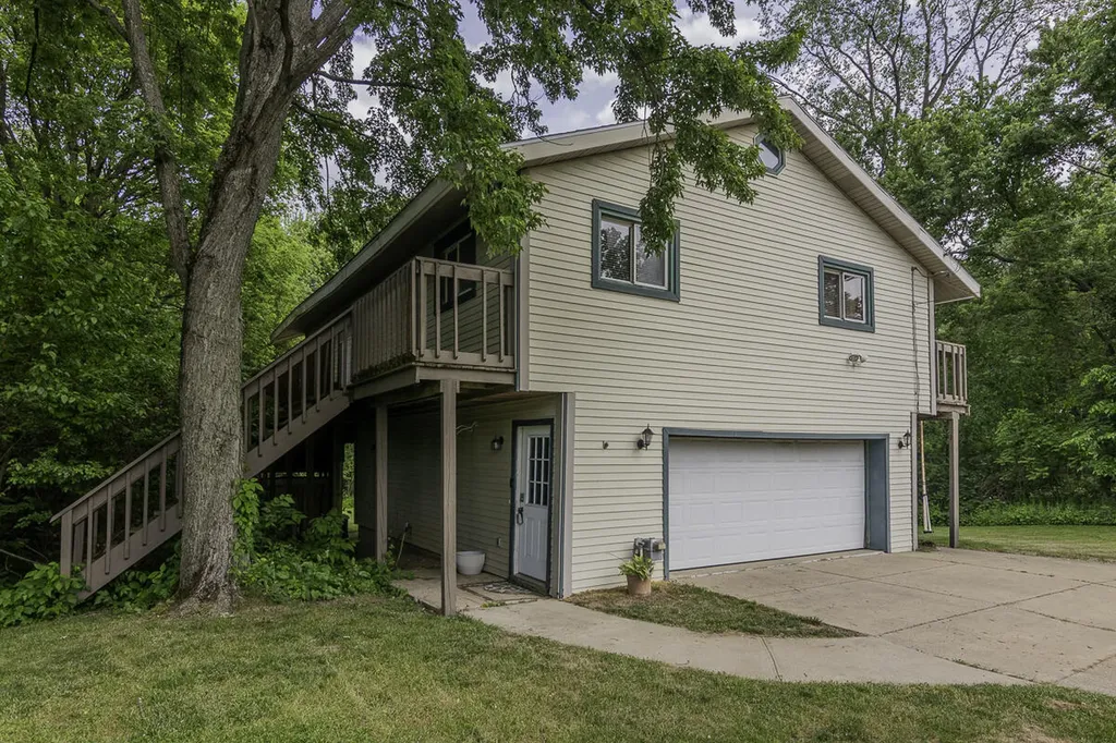 304 N Augusta Drive Augusta Village MI 49012
