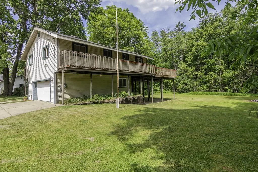 304 N Augusta Drive Augusta Village MI 49012