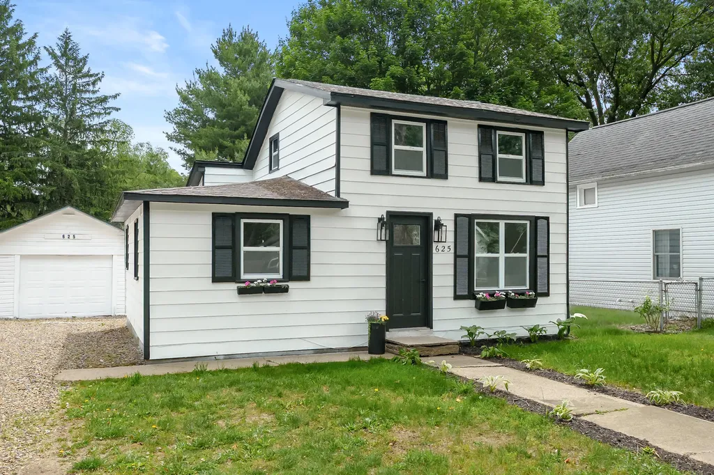 625 Hamilton Street Vicksburg Village MI 49097