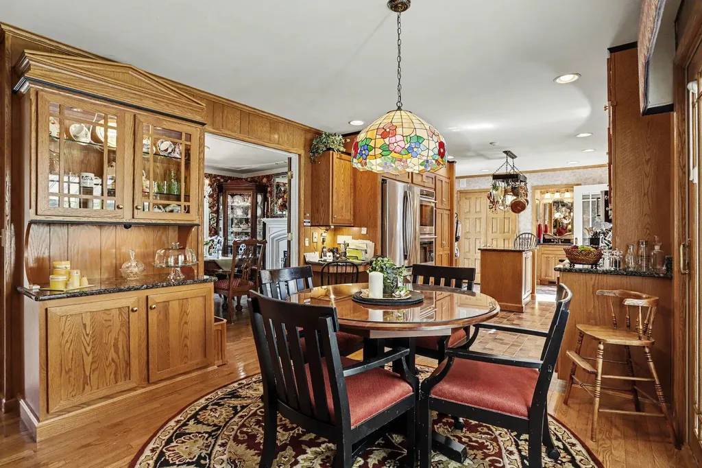 2106 Aberdeen Drive Kalamazoo City MI 49008