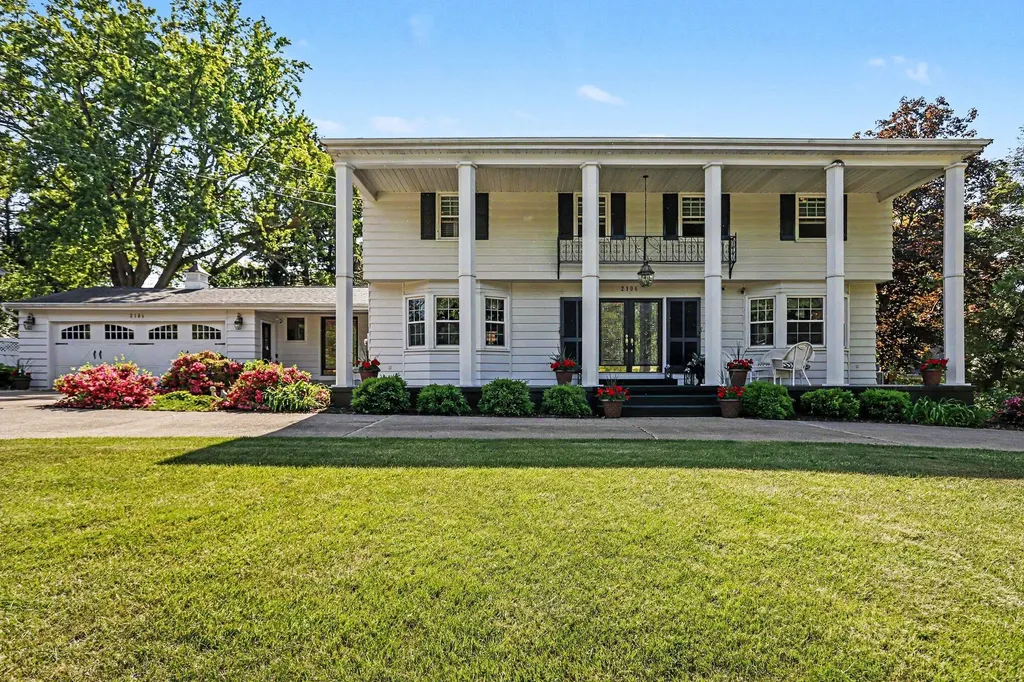 2106 Aberdeen Drive Kalamazoo City MI 49008