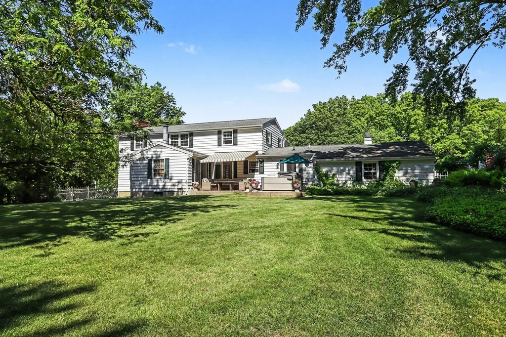 2106 Aberdeen Drive Kalamazoo City MI 49008