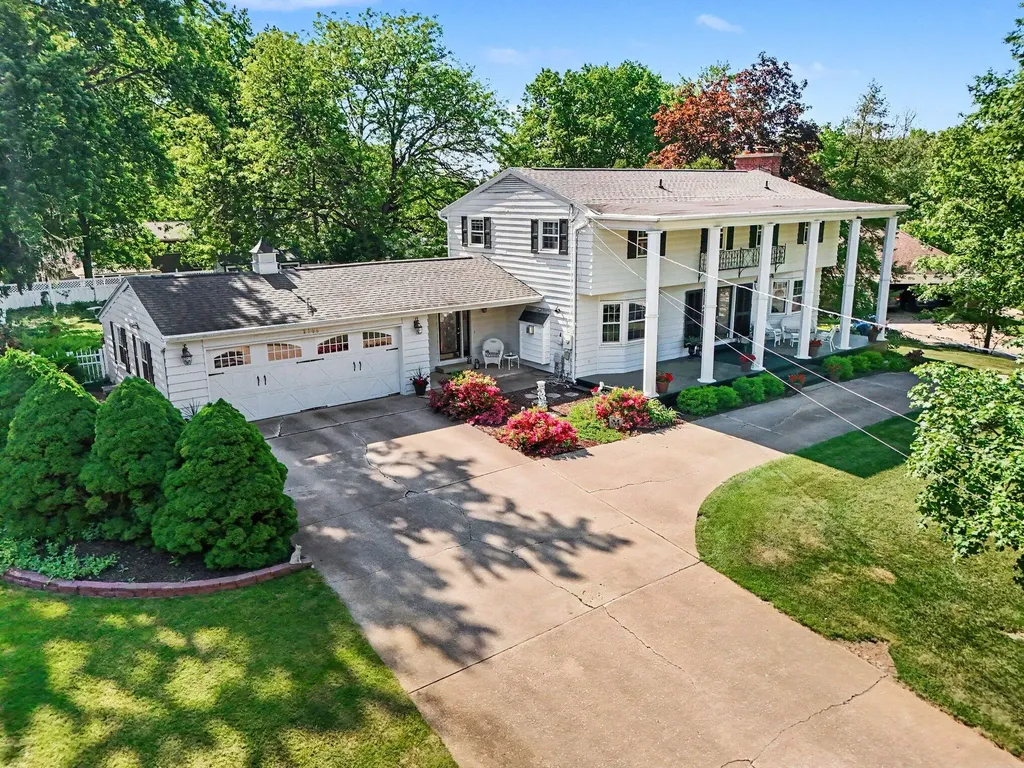 2106 Aberdeen Drive Kalamazoo City MI 49008