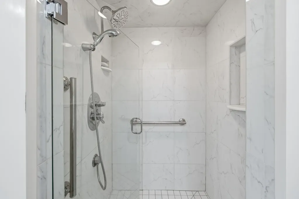 2015 Grand Avenue Kalamazoo City MI 49006