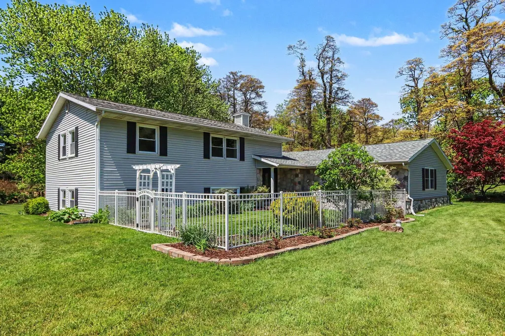 6985 N 12th Street Alamo Township MI 49009