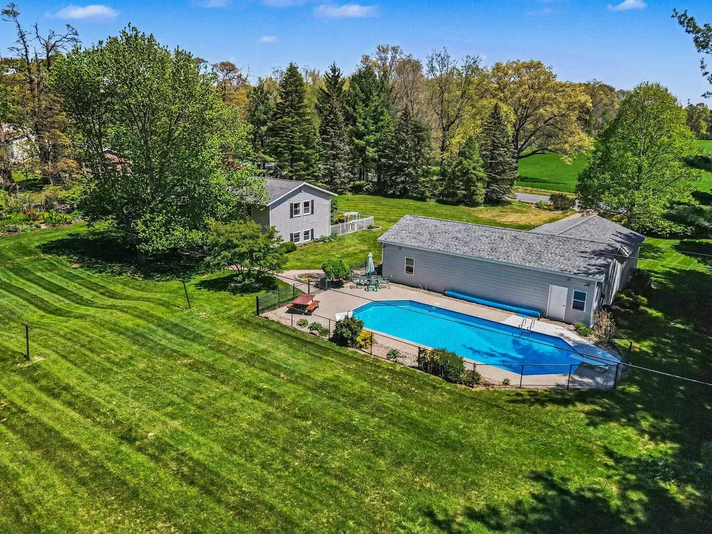 6985 N 12th Street Alamo Township MI 49009