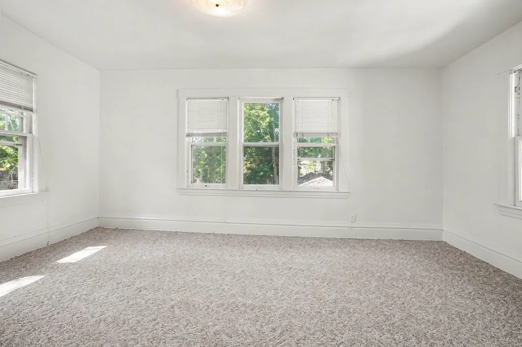 1330 W Maple Street Kalamazoo City MI 49008