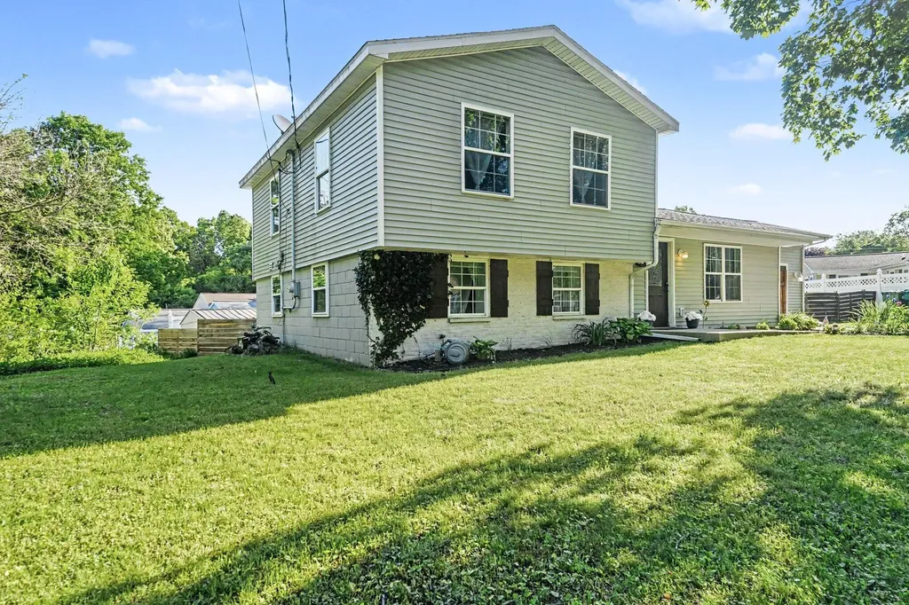 140 Viking Court Pennfield Charter Township MI 49017
