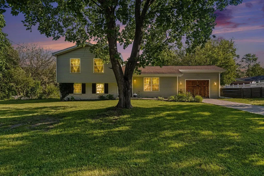 140 Viking Court Pennfield Charter Township MI 49017