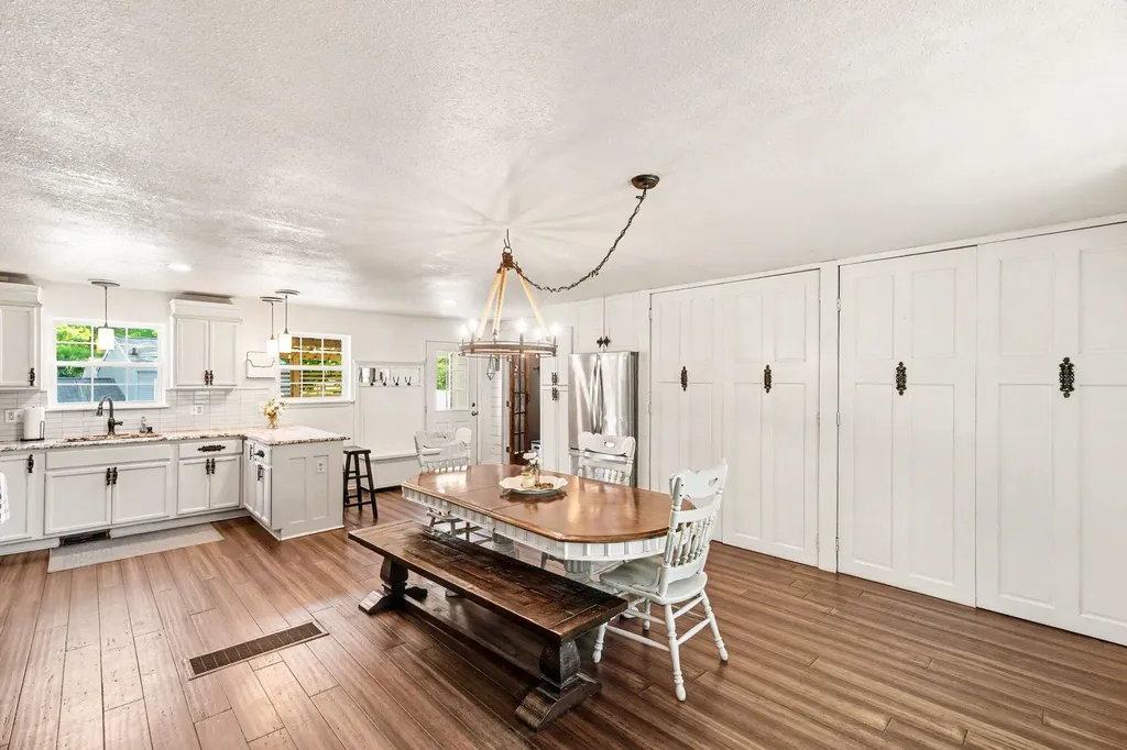 140 Viking Court Pennfield Charter Township MI 49017