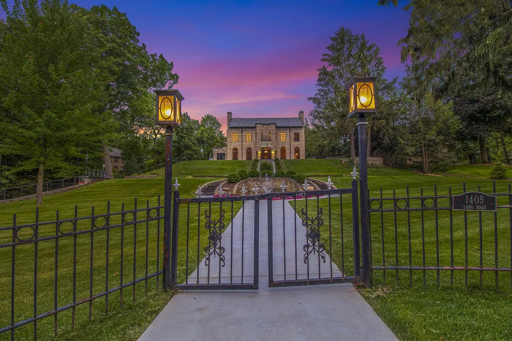 1405 Long Road Kalamazoo City MI 49008