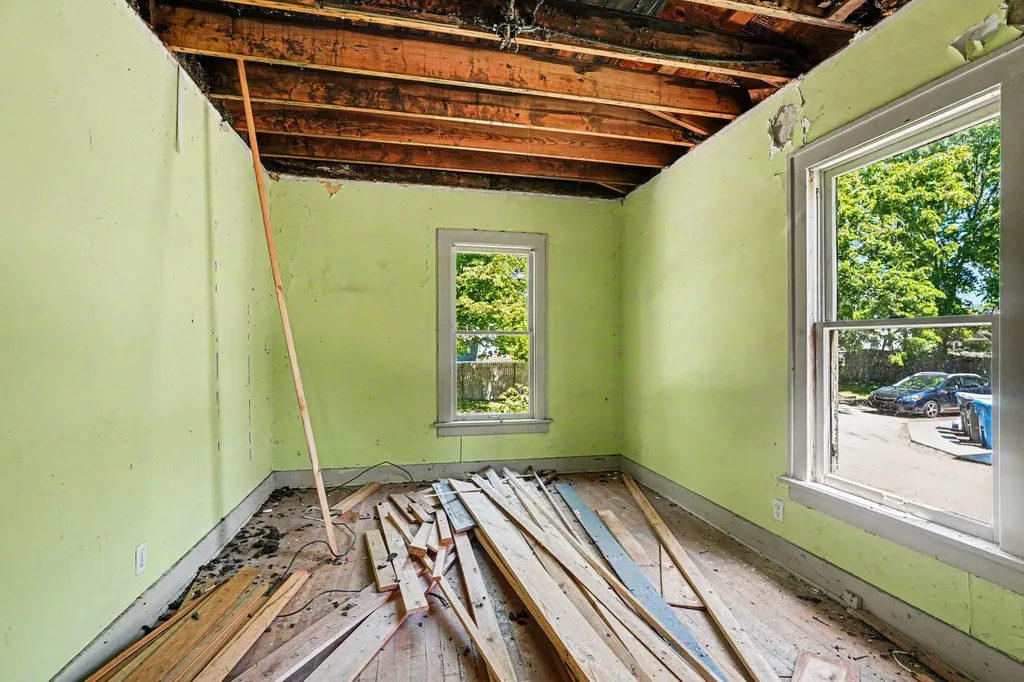 524 Forest Street Kalamazoo City MI 49008