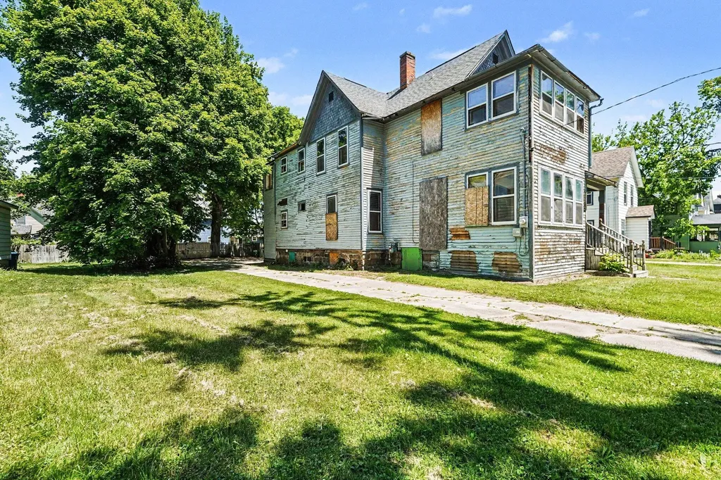 524 Forest Street Kalamazoo City MI 49008