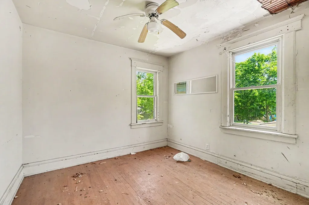 524 Forest Street Kalamazoo City MI 49008