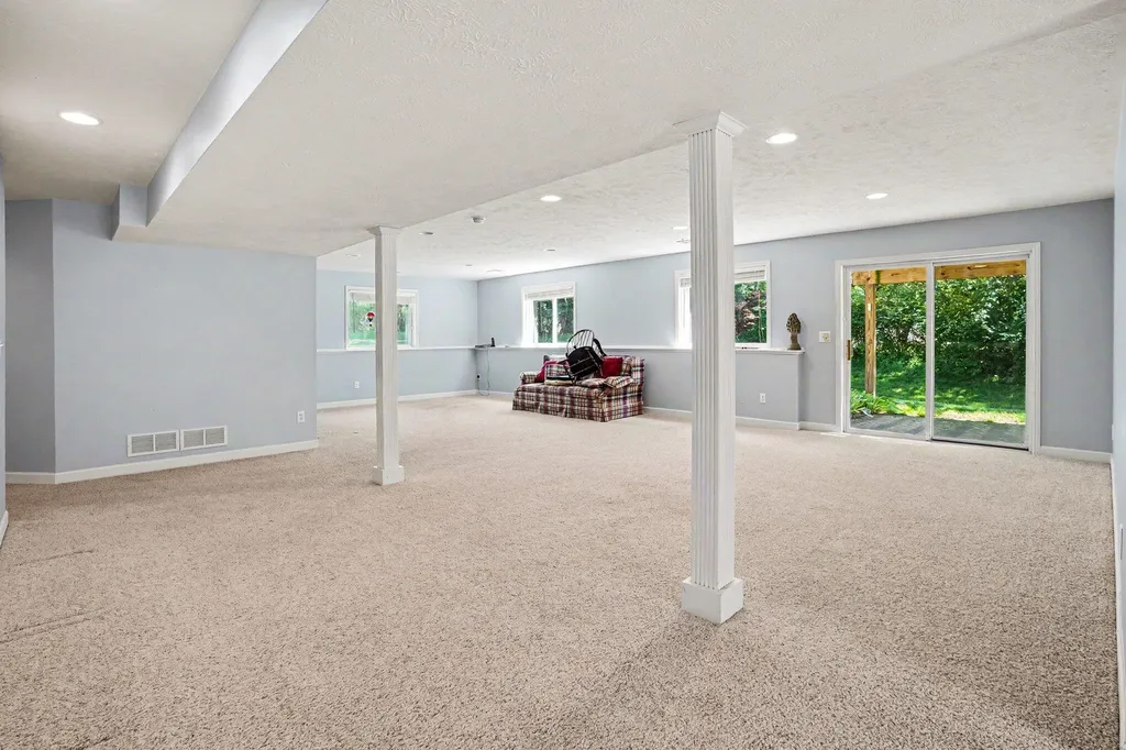 8216 Pattiwood Lane Richland Village MI 49083