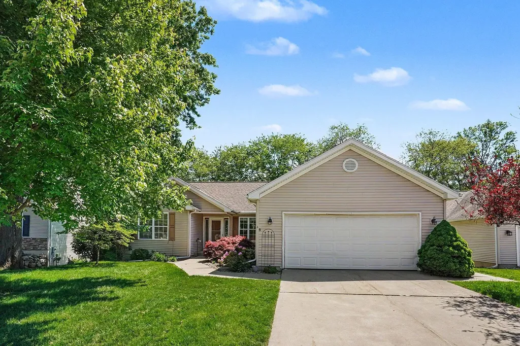 8216 Pattiwood Lane Richland Village MI 49083