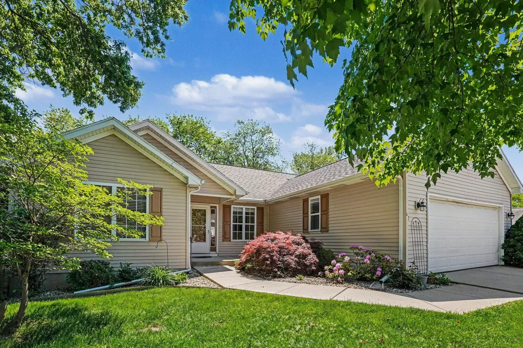 8216 Pattiwood Lane Richland Village MI 49083