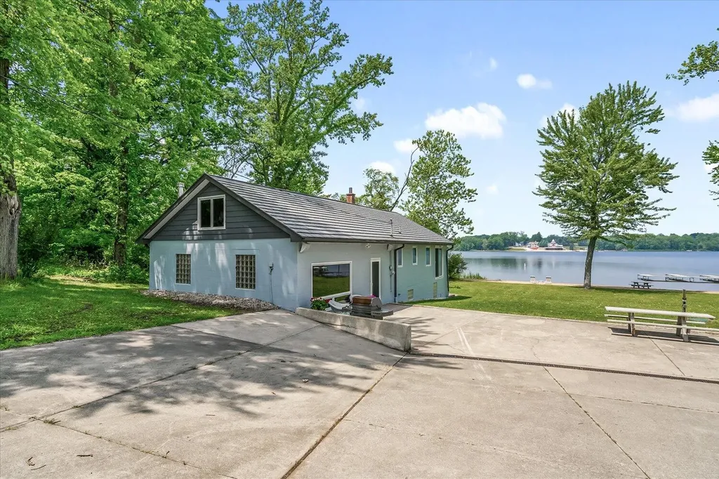 13754 45th Street Bloomingdale Township MI 49026