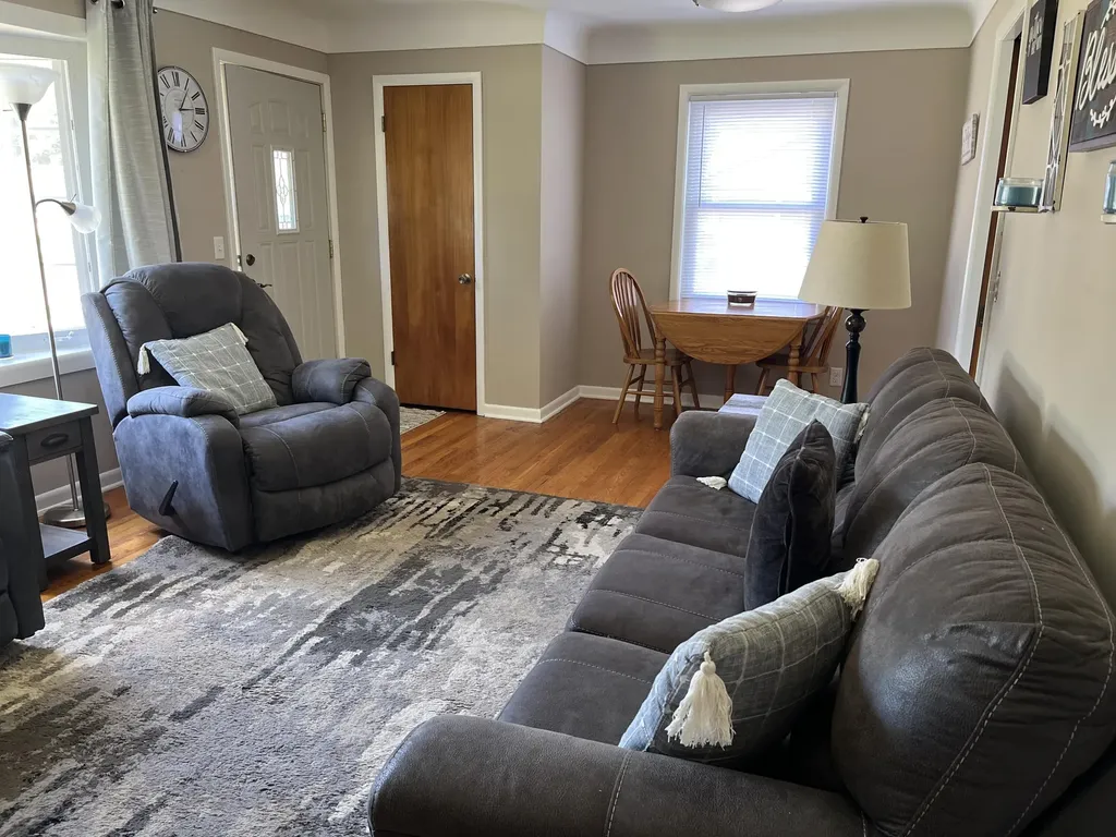 3819 Pontiac Avenue Kalamazoo Charter Township MI 49006