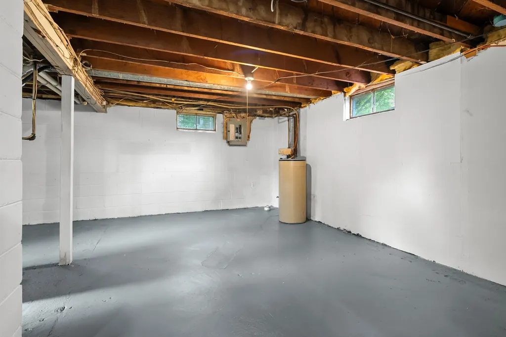 1308 Colgrove Avenue Kalamazoo Charter Township MI 49048