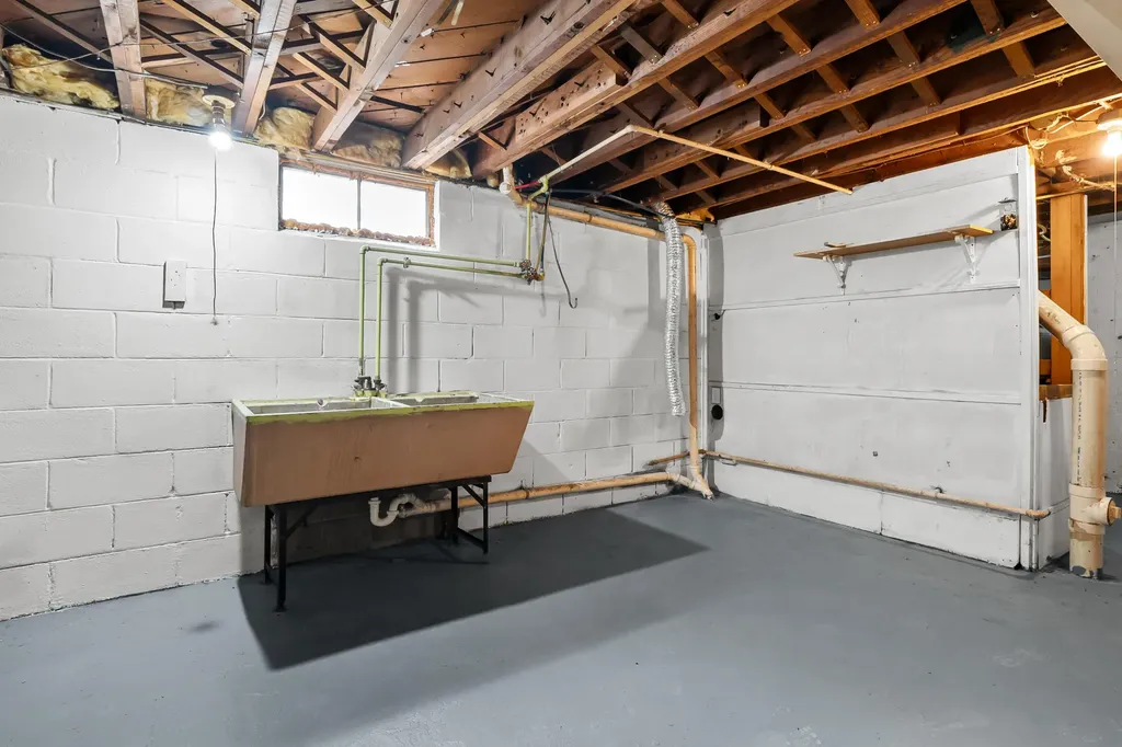 1308 Colgrove Avenue Kalamazoo Charter Township MI 49048