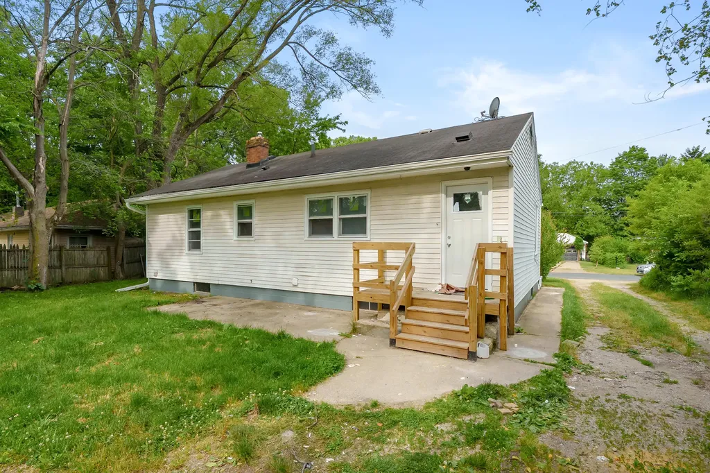 1308 Colgrove Avenue Kalamazoo Charter Township MI 49048