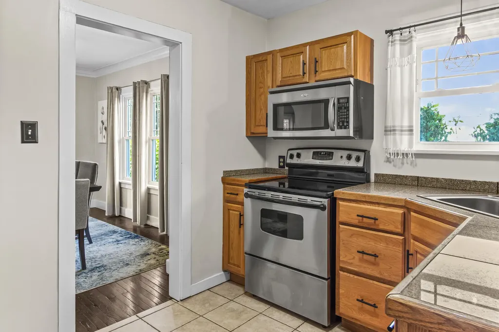 2724 S Rose Street Kalamazoo City MI 49001