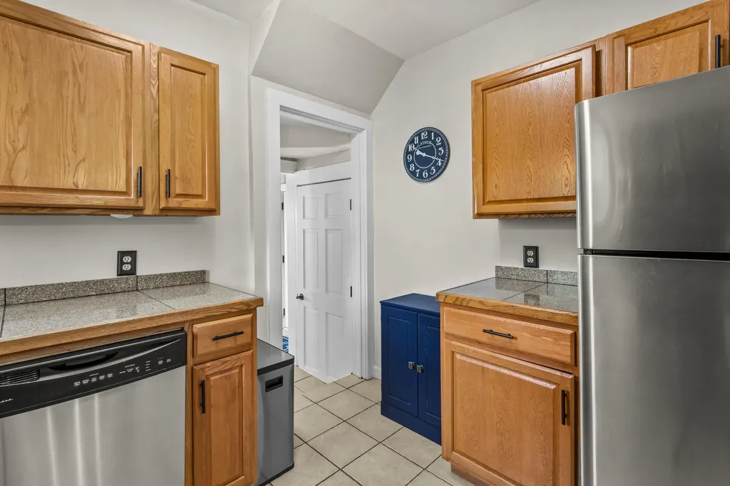 2724 S Rose Street Kalamazoo City MI 49001