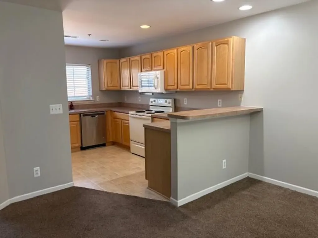 16874 Farmington Road Livonia City MI 48154