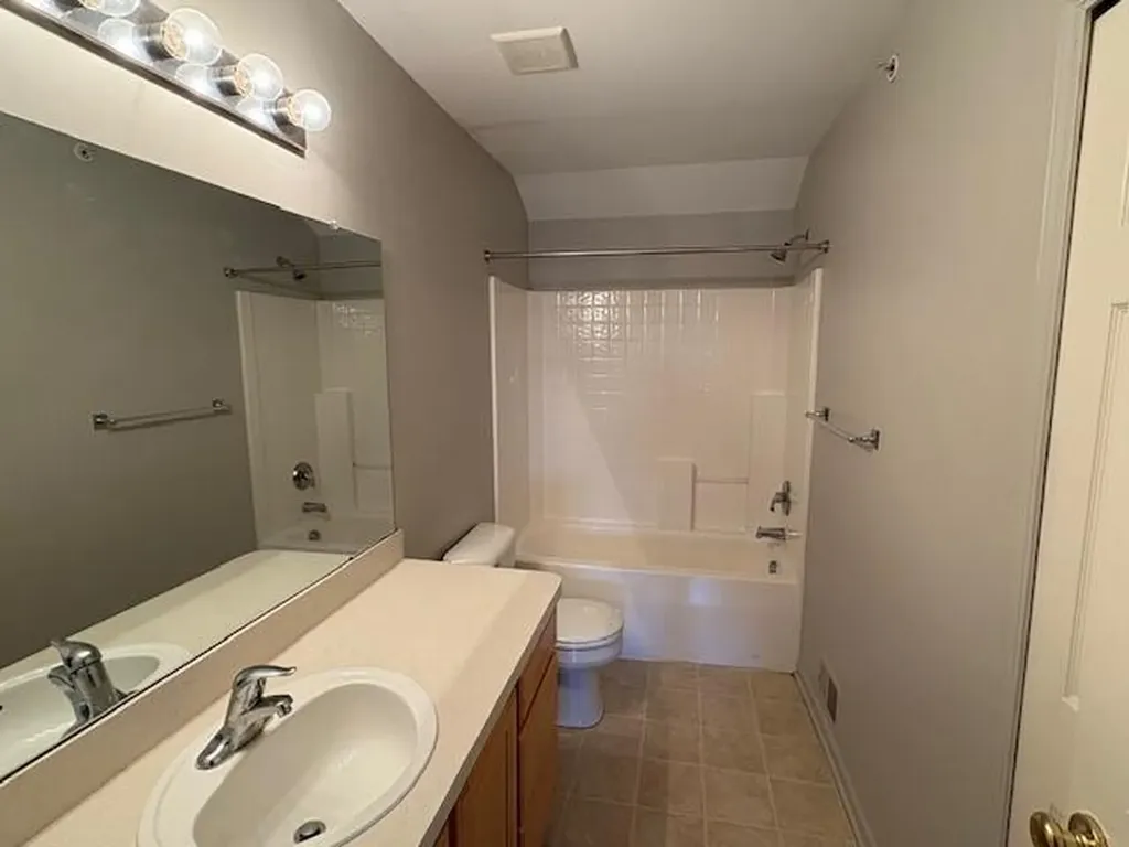 16874 Farmington Road Livonia City MI 48154