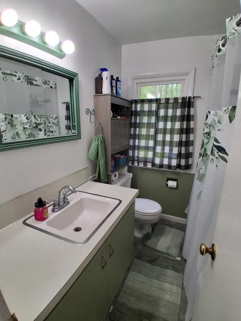 6921 N 37th Street Ross Township MI 49083