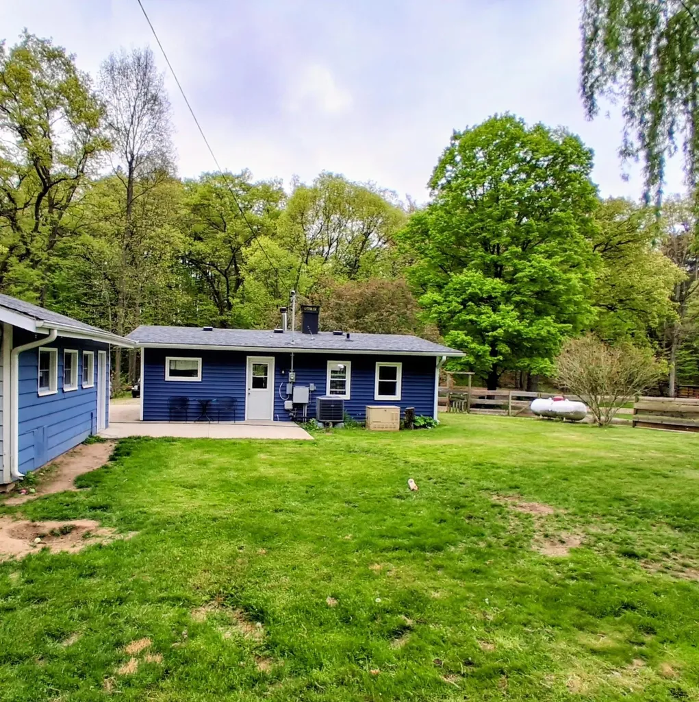 6921 N 37th Street Ross Township MI 49083