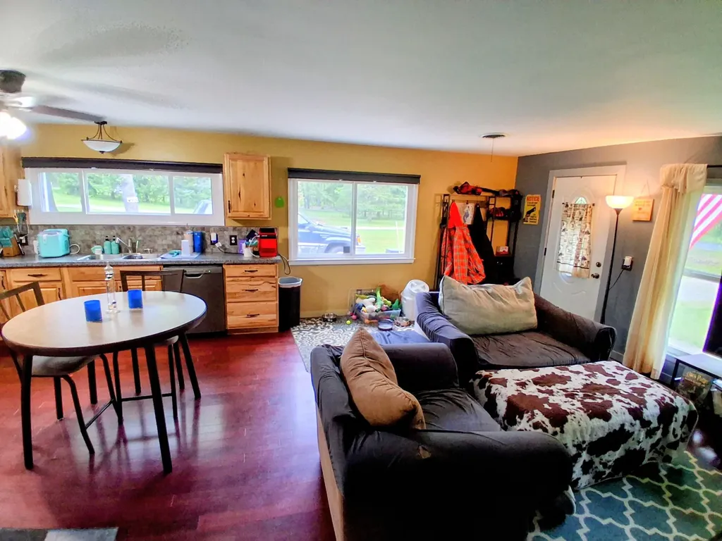 6921 N 37th Street Ross Township MI 49083